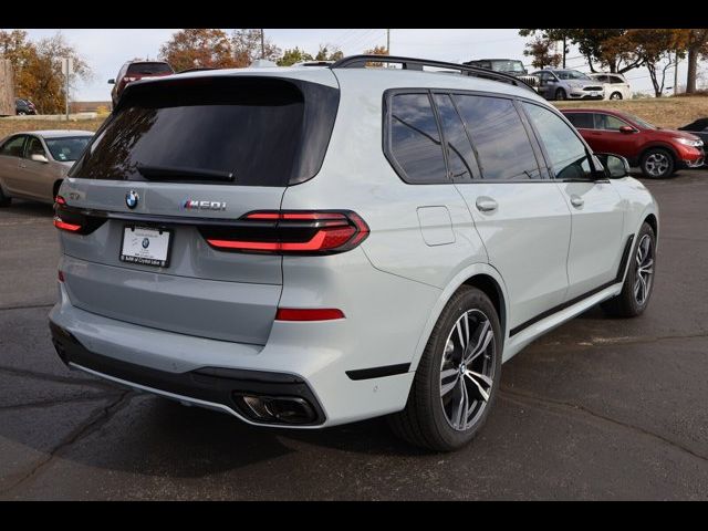 2025 BMW X7 M60i