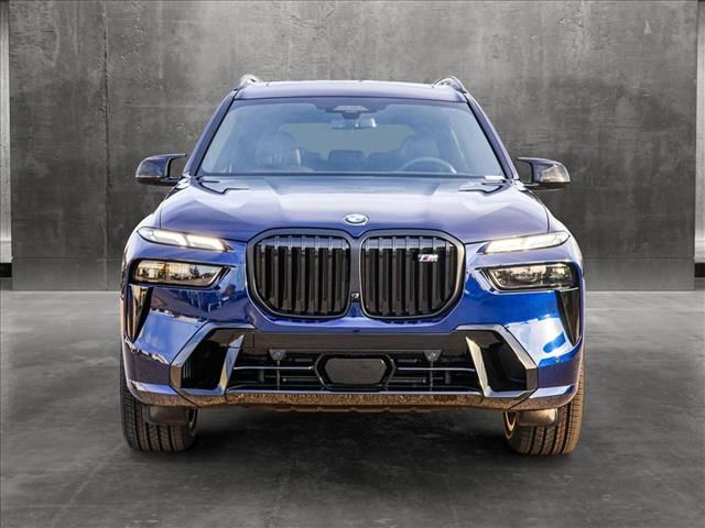 2025 BMW X7 M60i