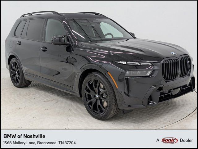 2025 BMW X7 M60i