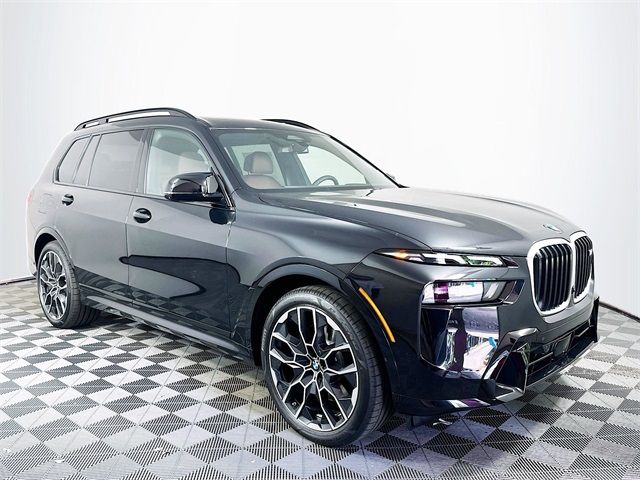 2025 BMW X7 M60i