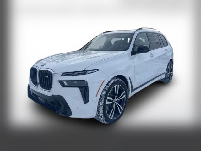 2025 BMW X7 M60i