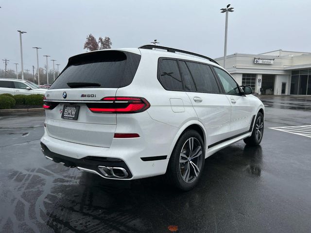 2025 BMW X7 M60i