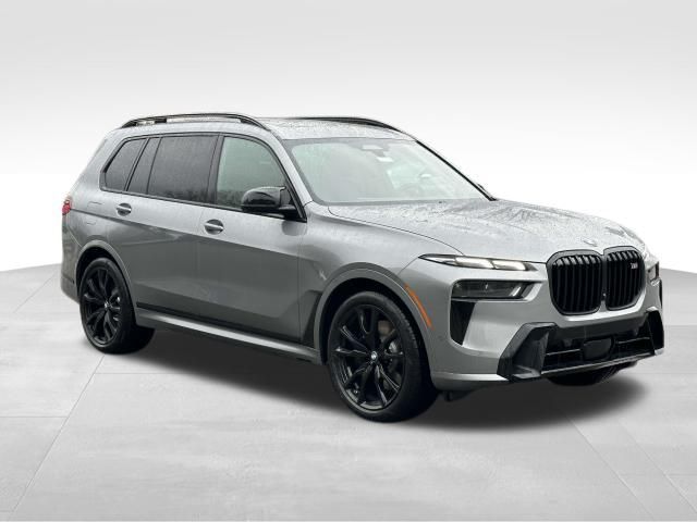 2025 BMW X7 M60i