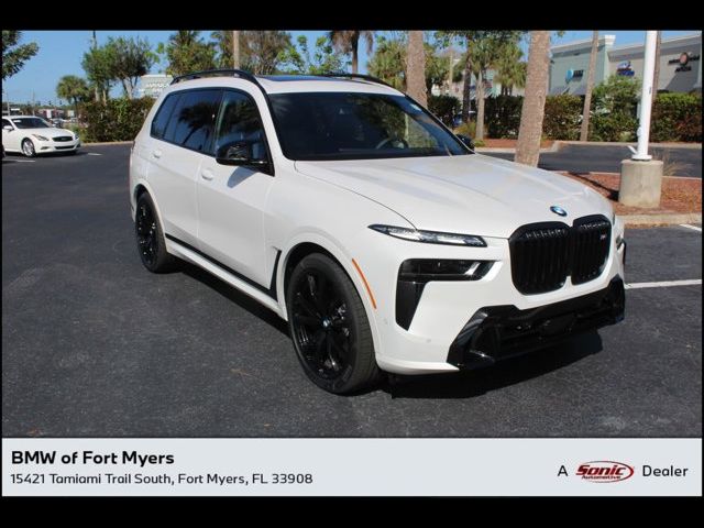 2025 BMW X7 M60i