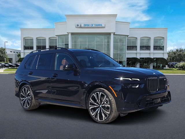 2025 BMW X7 M60i