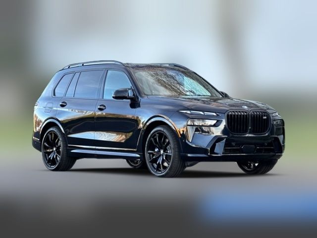 2025 BMW X7 M60i