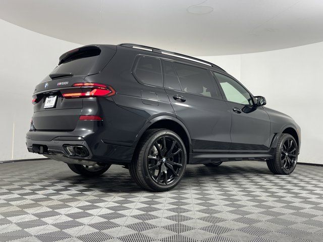 2025 BMW X7 M60i