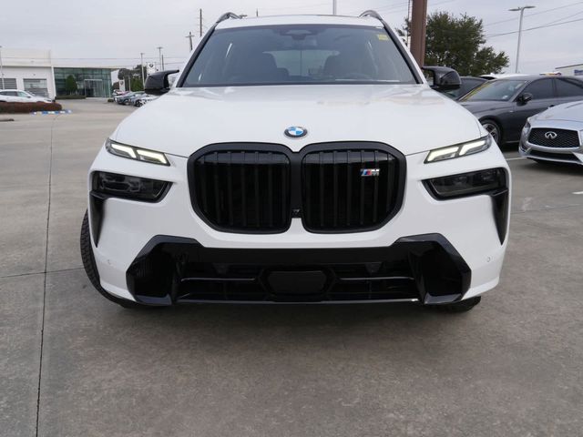 2025 BMW X7 M60i