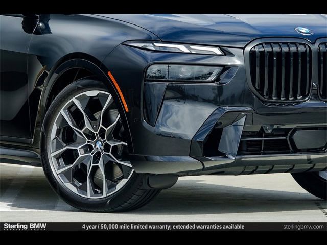 2025 BMW X7 M60i