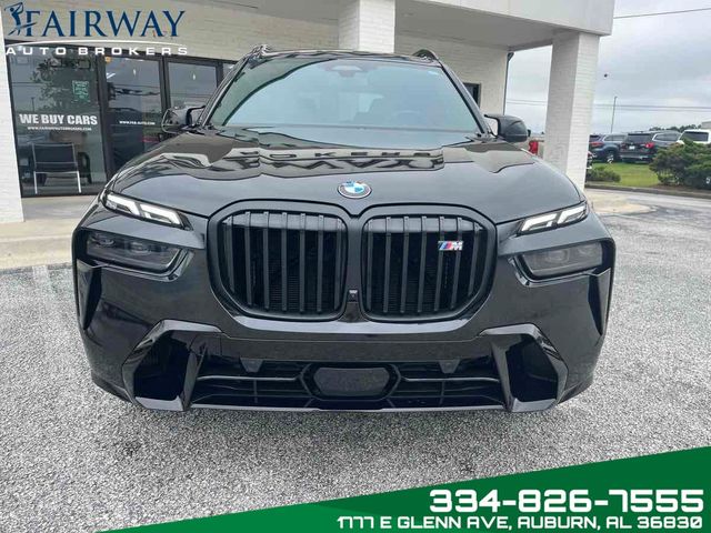 2025 BMW X7 M60i