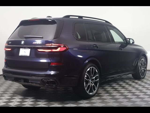 2025 BMW X7 M60i