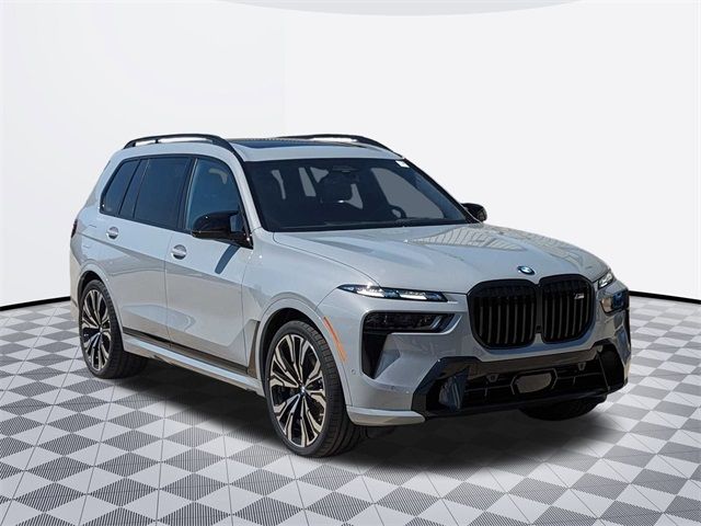 2025 BMW X7 M60i