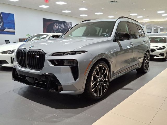 2025 BMW X7 M60i