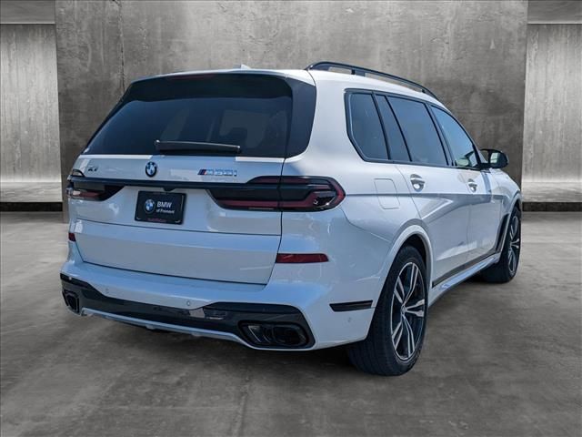 2025 BMW X7 M60i