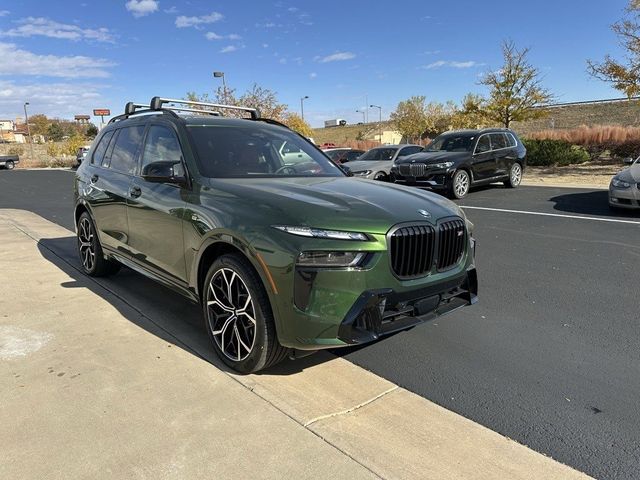 2025 BMW X7 M60i