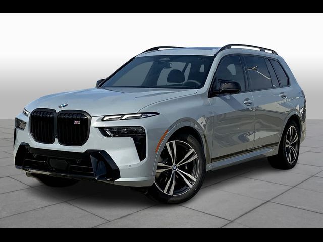 2025 BMW X7 M60i