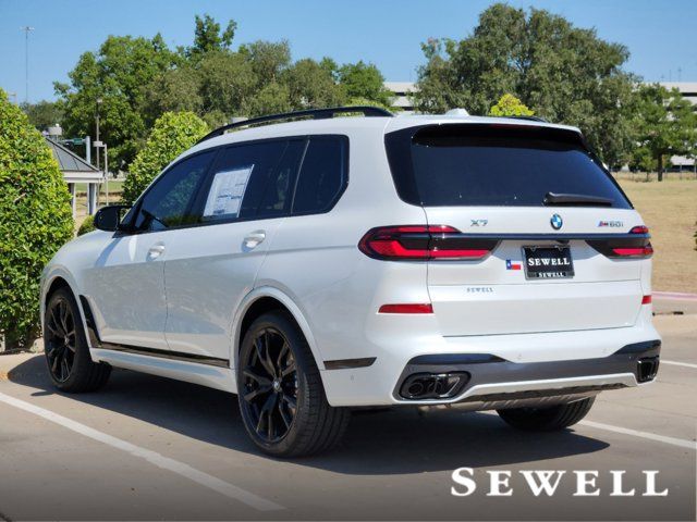 2025 BMW X7 M60i