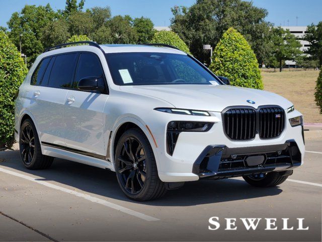 2025 BMW X7 M60i