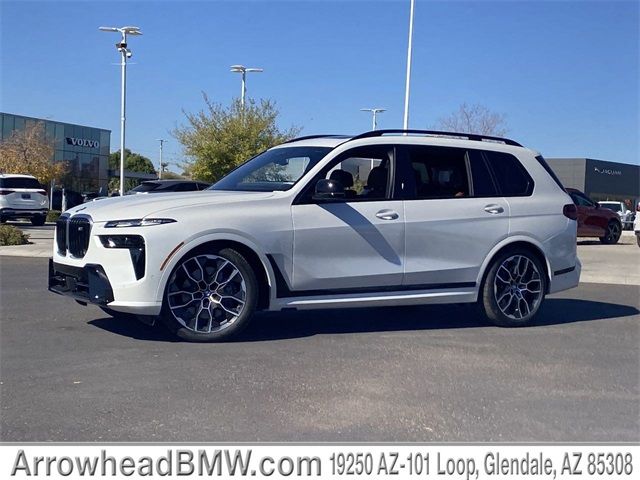 2025 BMW X7 M60i