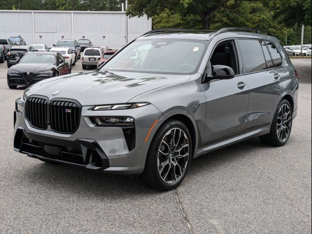 2025 BMW X7 M60i