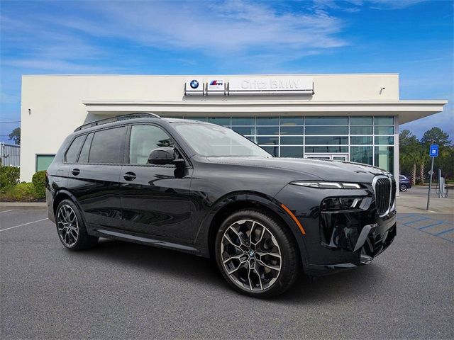 2025 BMW X7 M60i