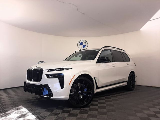 2025 BMW X7 M60i