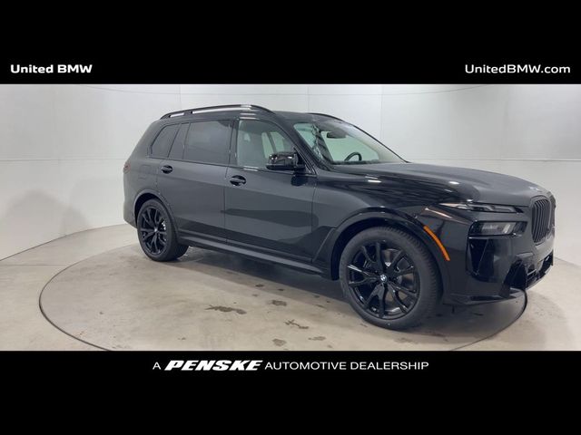 2025 BMW X7 M60i