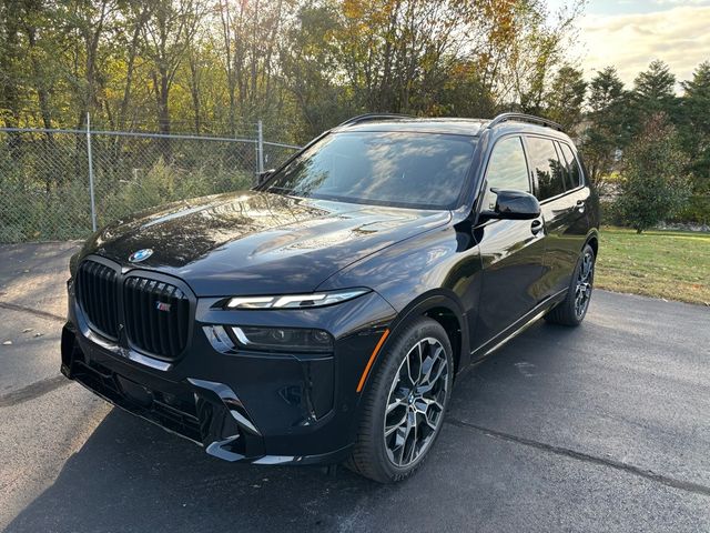 2025 BMW X7 M60i