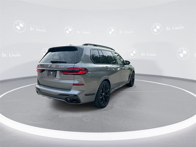 2025 BMW X7 M60i