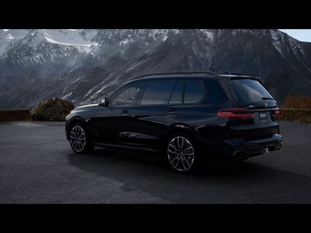 2025 BMW X7 M60i