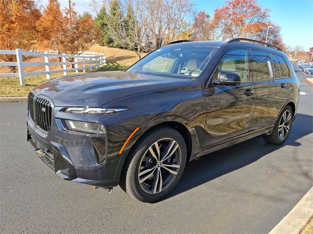 2025 BMW X7 M60i