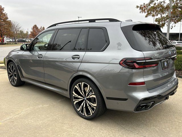 2025 BMW X7 M60i