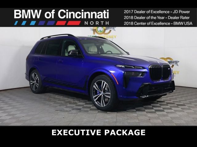 2025 BMW X7 M60i