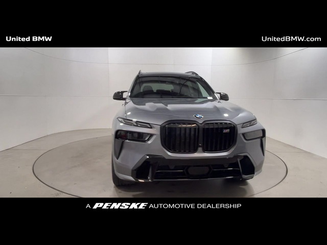 2025 BMW X7 M60i