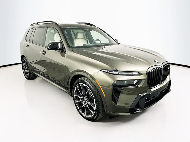 2025 BMW X7 M60i