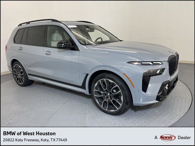 2025 BMW X7 M60i