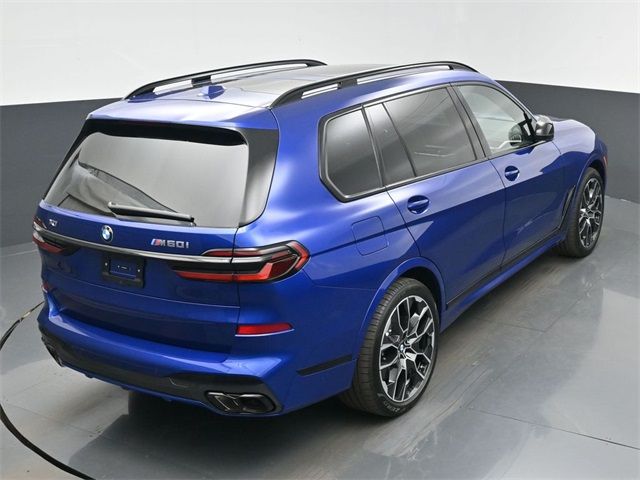 2025 BMW X7 M60i