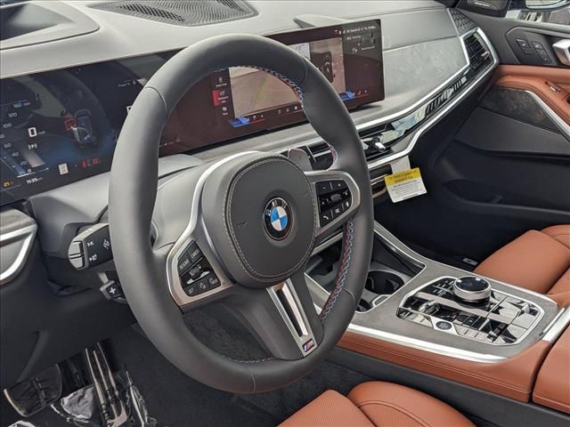 2025 BMW X7 M60i