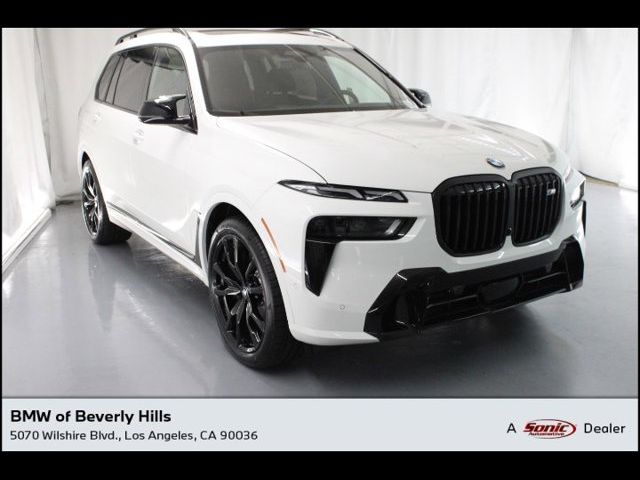 2025 BMW X7 M60i