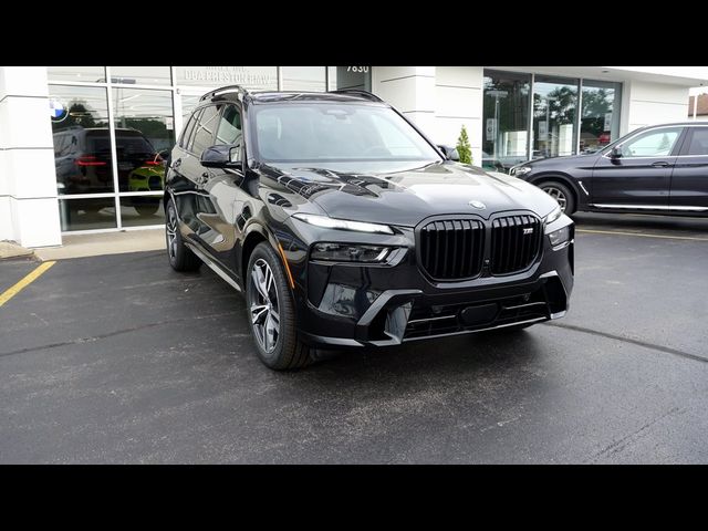 2025 BMW X7 M60i