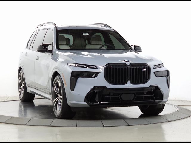 2025 BMW X7 M60i