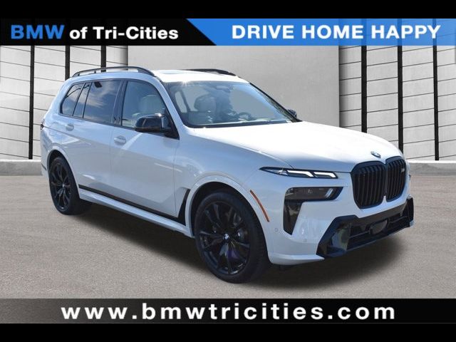 2025 BMW X7 M60i