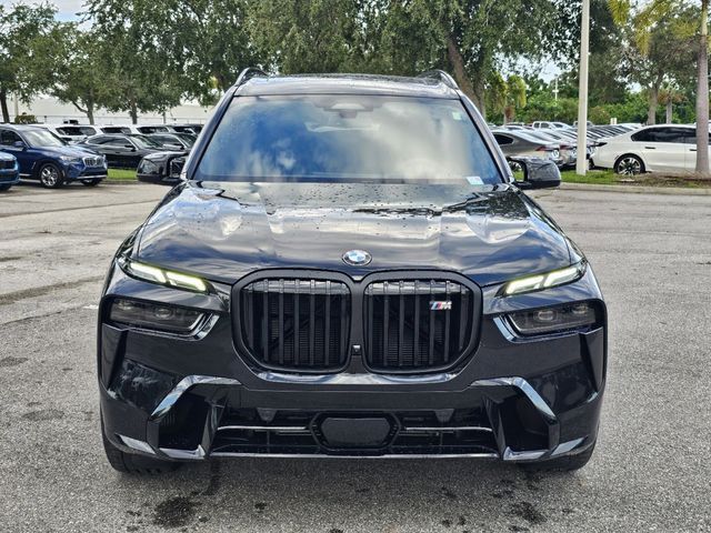 2025 BMW X7 M60i