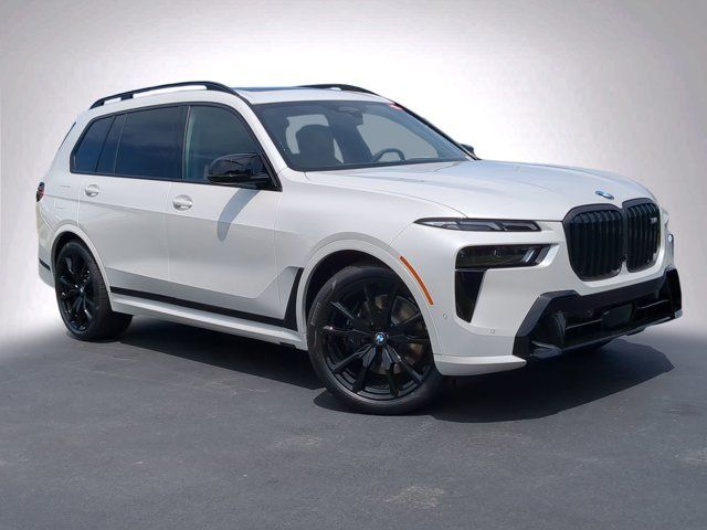 2025 BMW X7 M60i