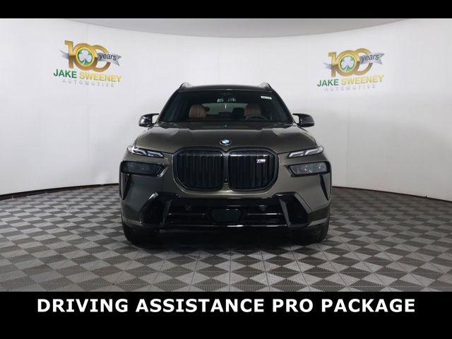 2025 BMW X7 M60i