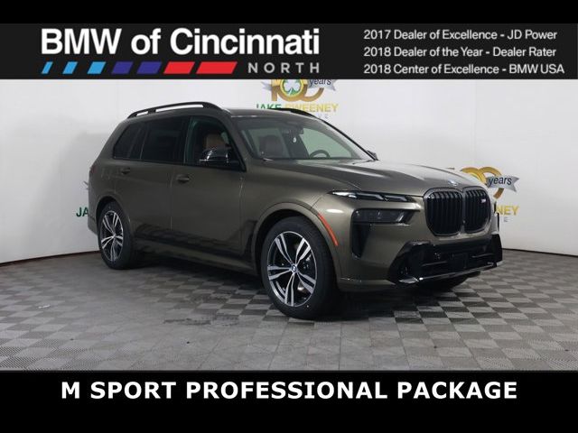 2025 BMW X7 M60i