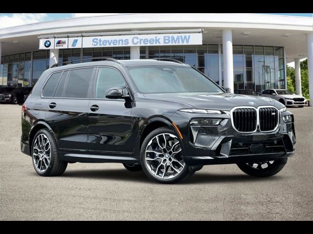 2025 BMW X7 M60i