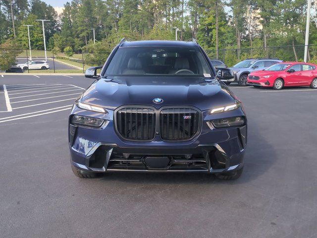 2025 BMW X7 M60i