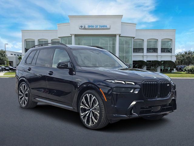 2025 BMW X7 M60i