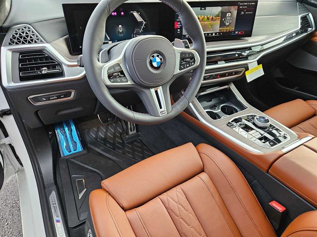 2025 BMW X7 M60i